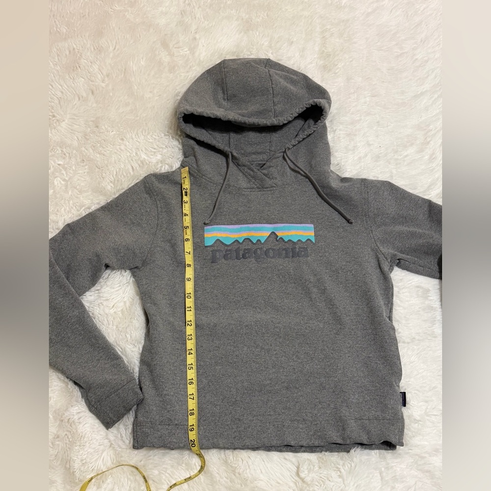 Patagonia Uprisal Hoodie Small Gray Mountain Stripe Pullover - Picture 3 of 11